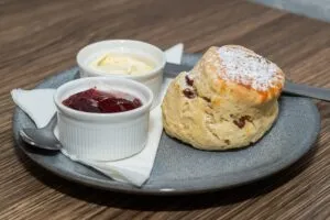 cream tea 1